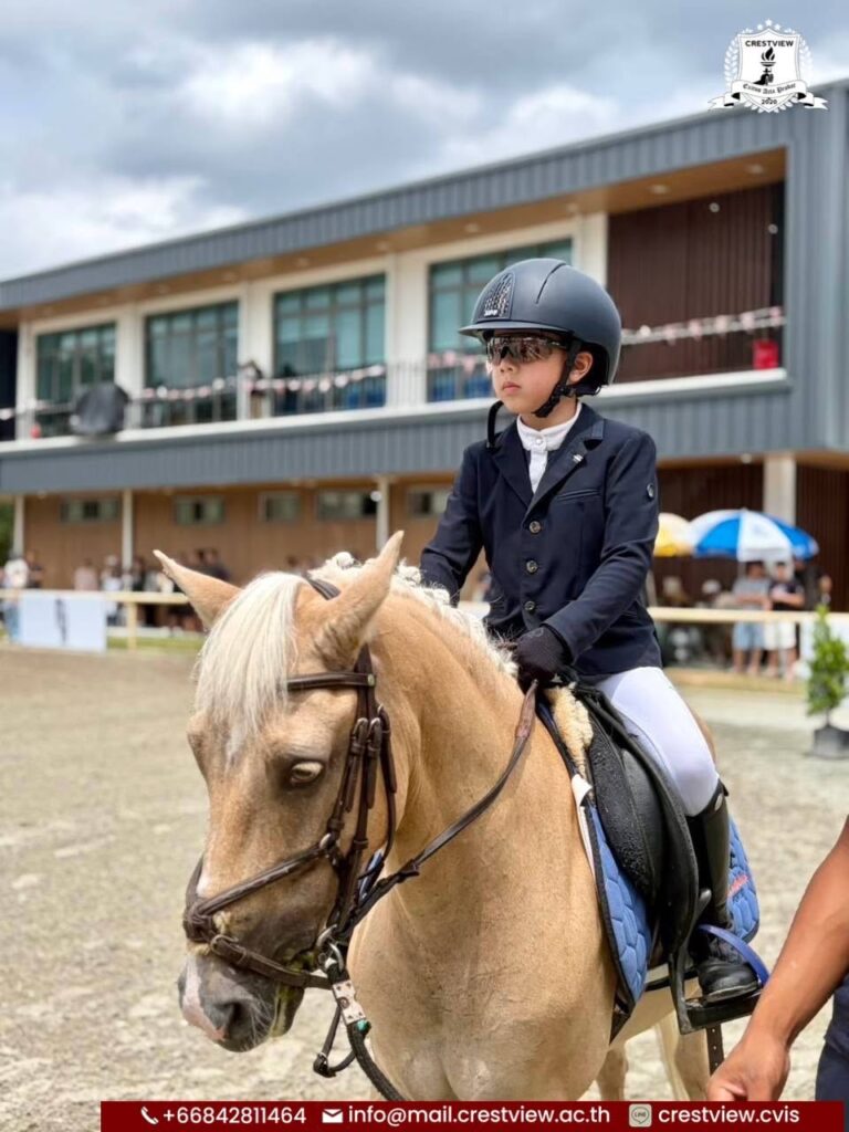 Grade 2 Student Lica Wins First Place at Trot Around Horse Show
